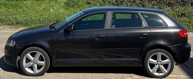 Begagnad Audi A3 102 HK (75 kW) 2010 Grå Halvkombi