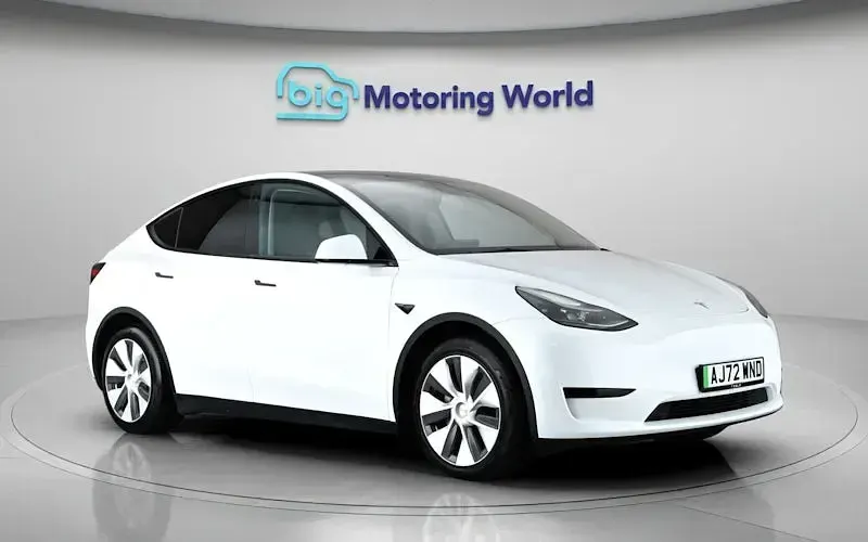 Used Tesla Model Y RWD 219 kW (299 HP) 2024 SUV