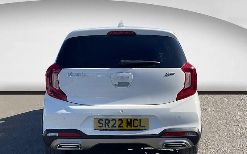 Used Kia Picanto X-Line 67 HP (49 kW) 2023 White Hatchback