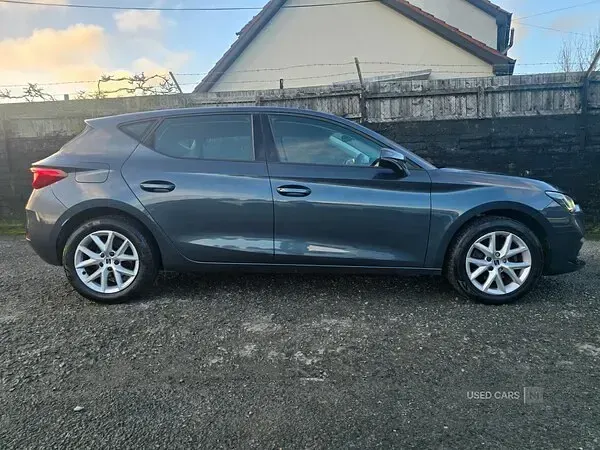 Used Seat Leon SE 115 HP (84 kW) 2022 Grey Hatchback
