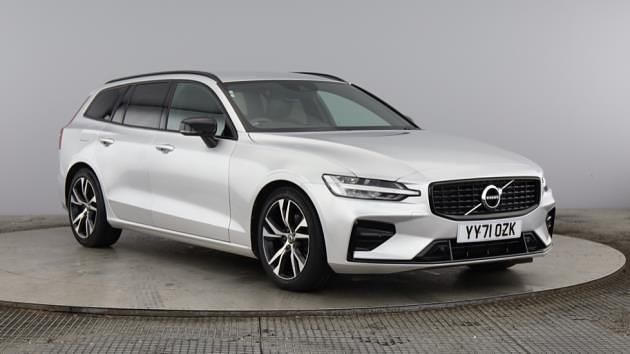 Used Volvo V60 R-Design 161 HP (118 kW) 2022 Estate