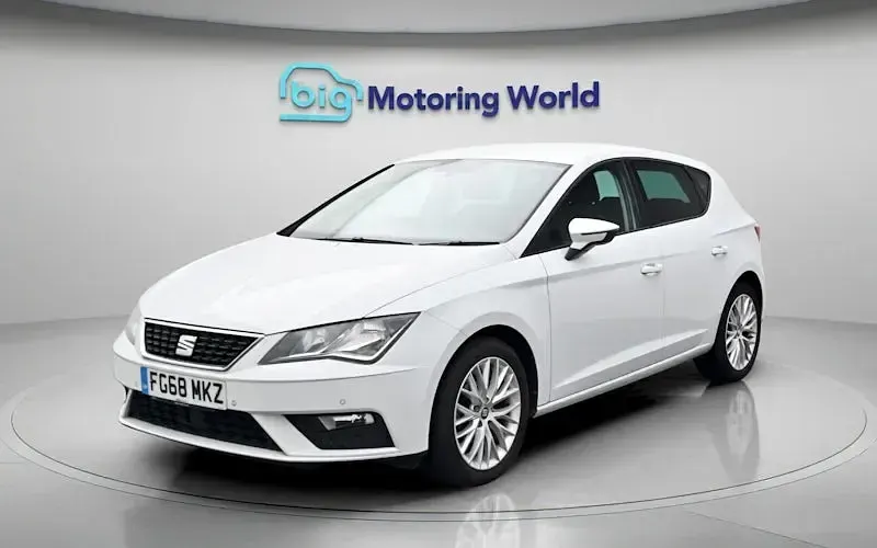 Used Seat Leon SE Dynamic 116 HP (85 kW) 2020 Hatchback