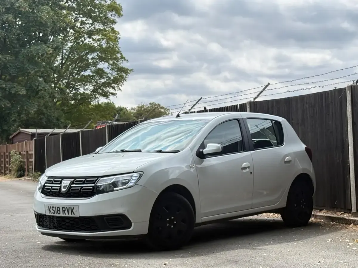 Used Dacia Sandero Lauréate 2018 White Hatchback