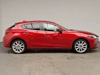 Used Mazda 3 Inclusive 120 HP (88 kW) 2017 Red Hatchback