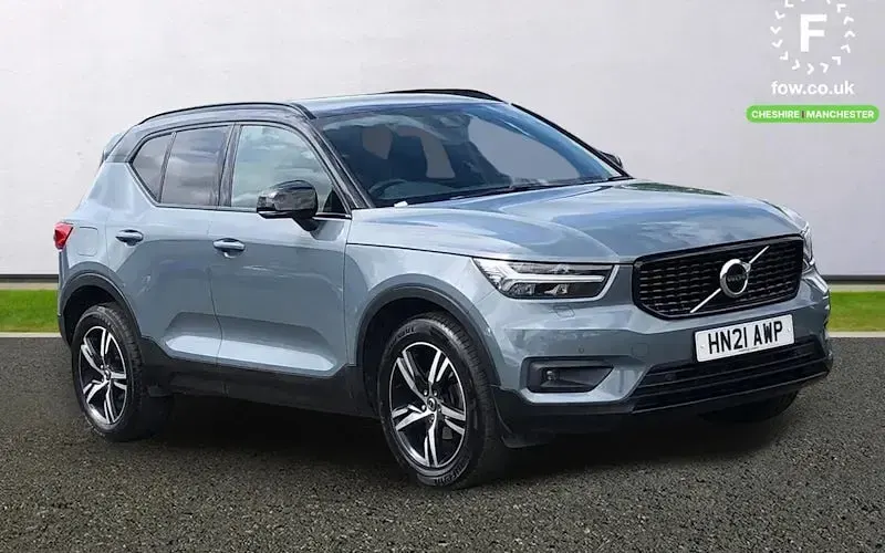 Used Volvo XC40 R-Design 163 HP (119 kW) 2021 SUV