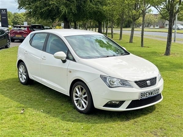 White Used 2015 Seat Ibiza Hatchback | £5,352 (Fair price) - Image 1/1
