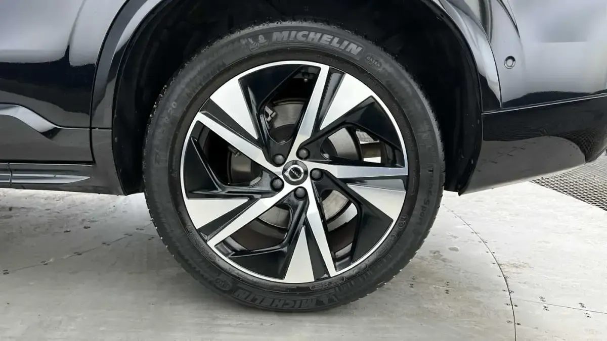 Used Volvo XC90 Plus 235 HP (172 kW) 2023 SUV