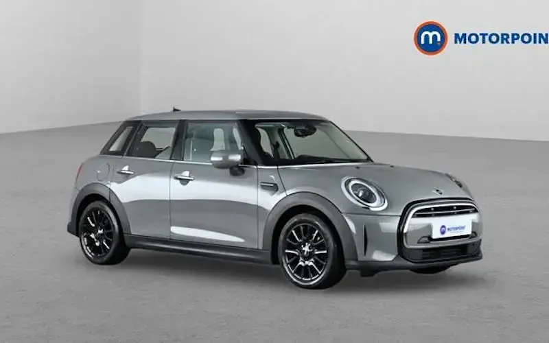 Used Mini ONE Classic 102 HP (75 kW) 2021 Hatchback