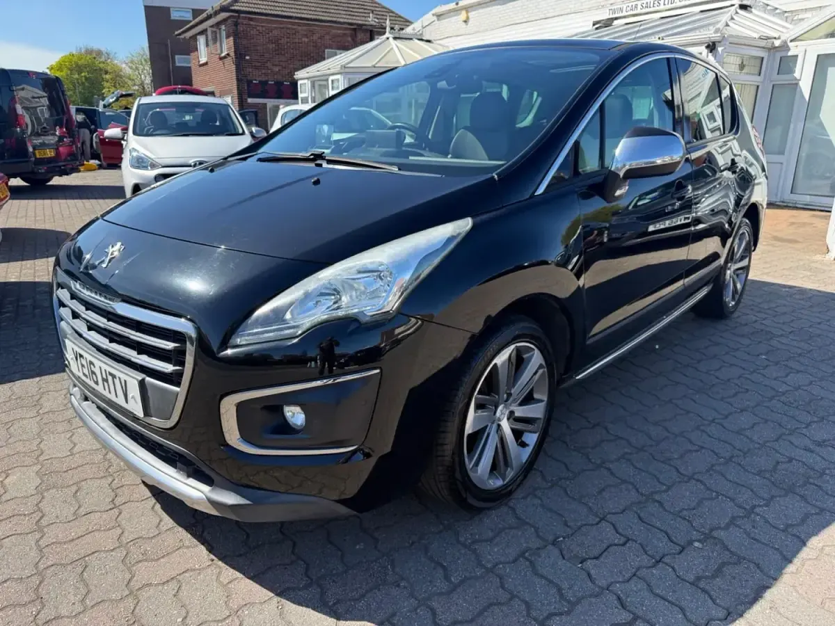Używany Peugeot 3008 Allure 2016 Czarny Hatchback