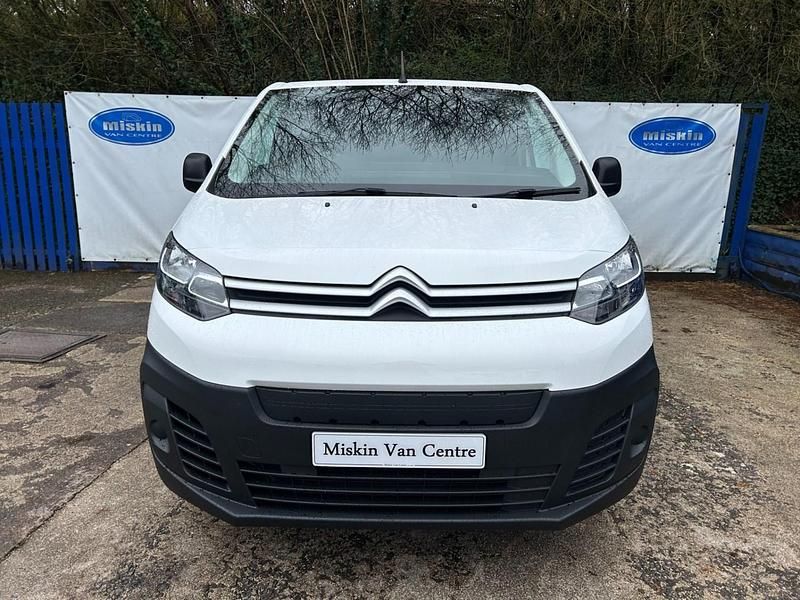 Used Citroën Dispatch 100 kW (136 HP) 2021 White MPV