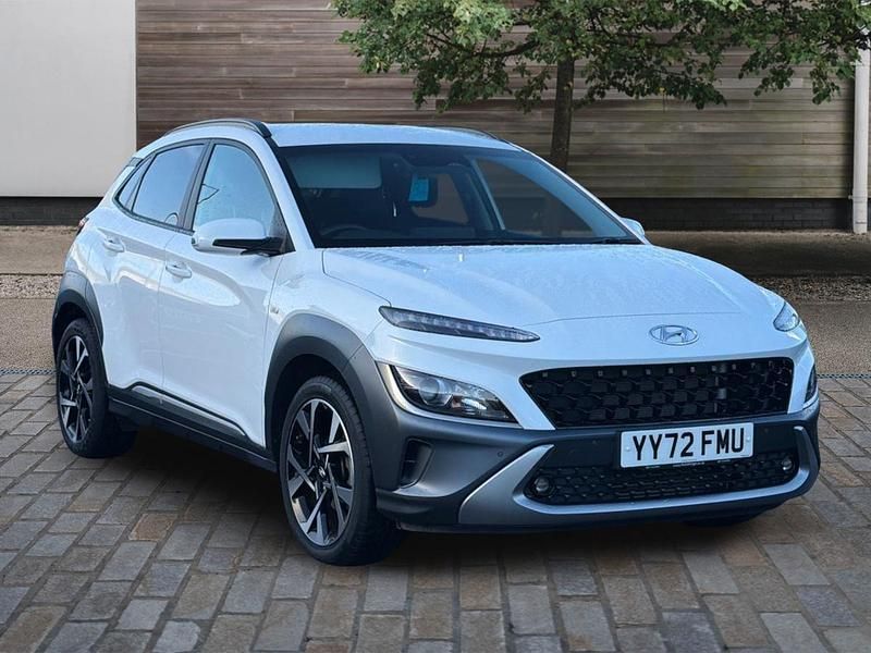 White Used 2022 Hyundai Kona Premium SUV | £15,921 (Fair price) - Image 1/4