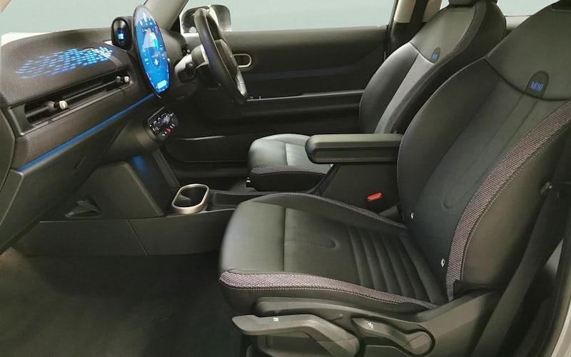 Used Mini Cooper Classic 114 kW (156 HP) 2026 Hatchback