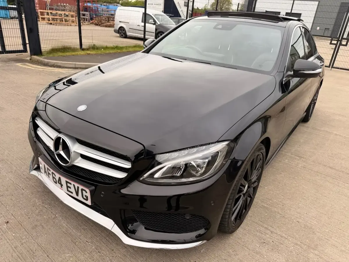 Usado Mercedes C250 AMG Line Premium Plus 2014 Preto Sedan