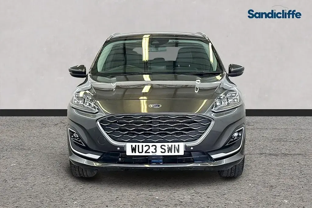 Usado Ford Kuga Vignale 190 HP (139 kW) 2023 SUV