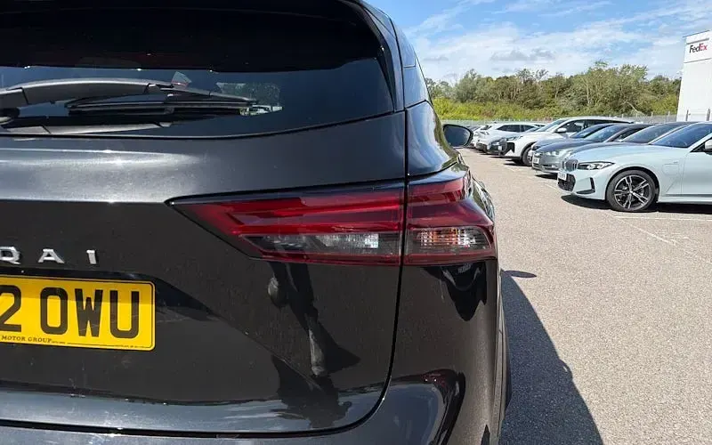 Used Nissan Qashqai N-Connecta 140 HP (102 kW) 2022 Black SUV