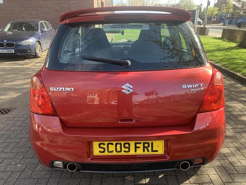 Usado Suzuki Swift Sport 125 HP (91 kW) 2009 Vermelho Citadino
