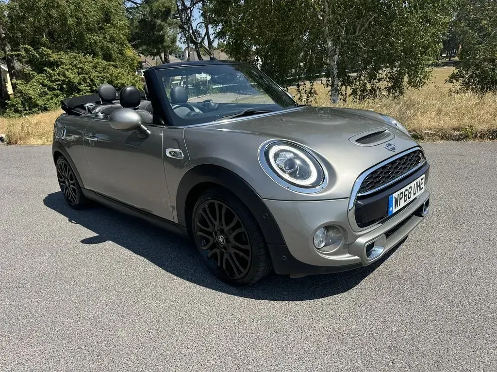 Used Mini Cooper S Cabriolet Exclusive 2018 Silver Cabriolet