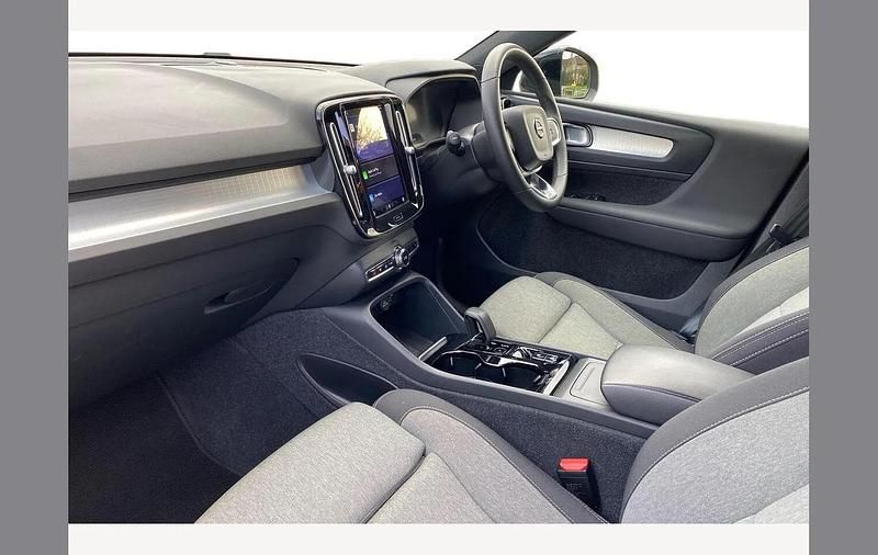 Used Volvo XC40 Plus 194 HP (142 kW) 2023 Grey SUV
