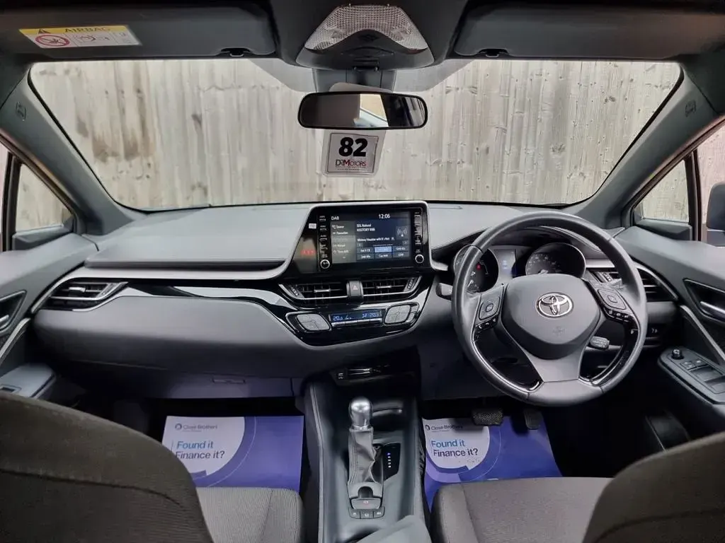 Used Toyota C-HR 122 HP (89 kW) 2023 Grey SUV