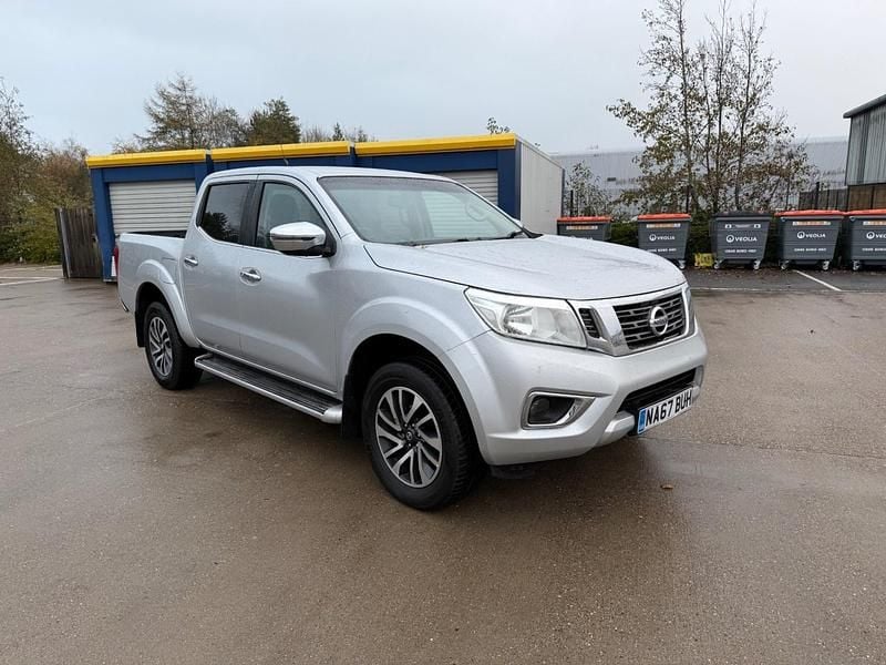 Silver Used 2017 Nissan Navara Acenta+ Pickup | £6,995 (Fair price) - Image 1/4