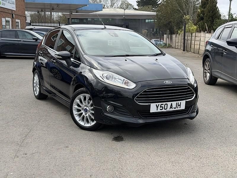 Used Ford Fiesta Titanium X 100 HP (73 kW) 2014 Black Hatchback