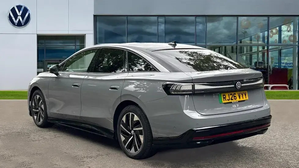 New VW ID.7 Pro 210 kW (286 HP) 2026 Moonstone grey black