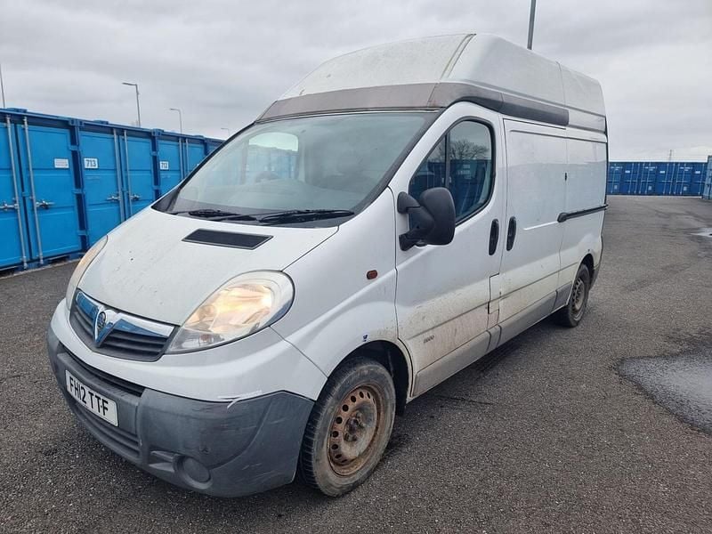 Second-hand Vauxhall Vivaro 90 CP (66 kW) 2012 Alb Monovolum