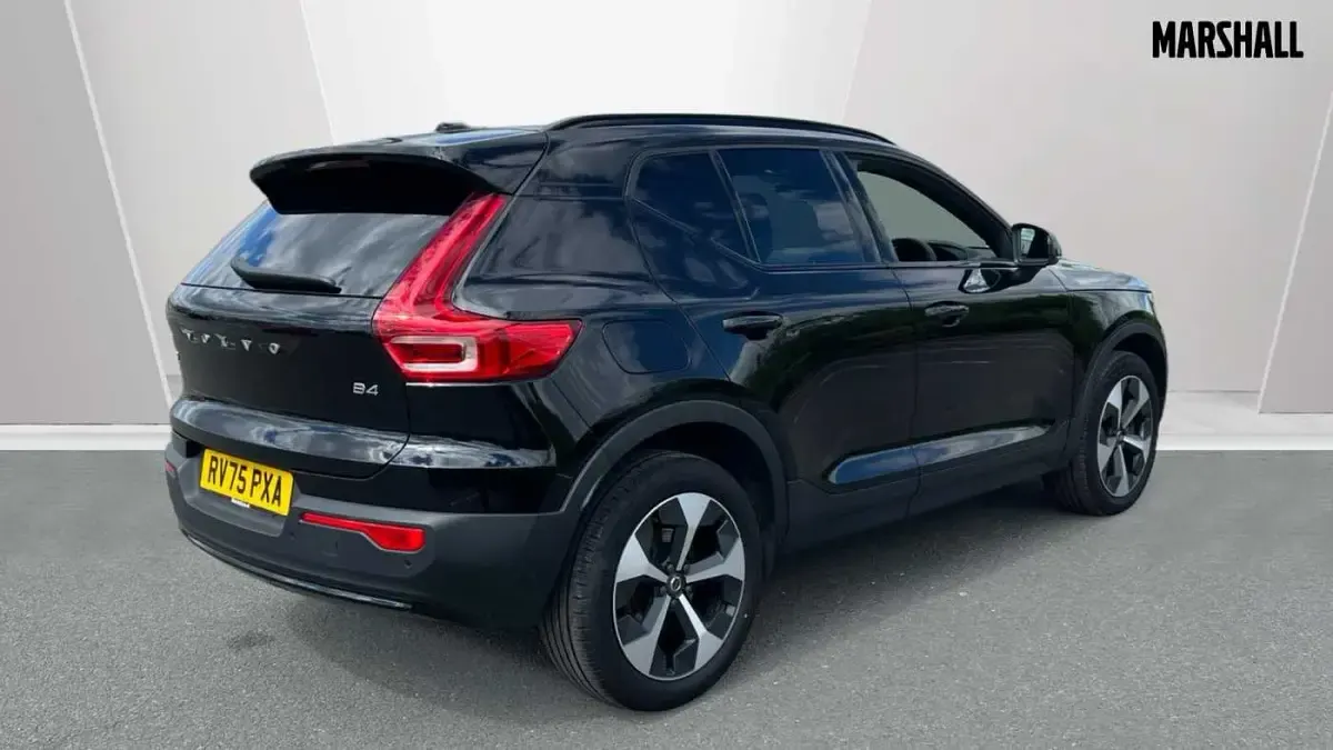 Used Volvo XC40 Plus 194 HP (142 kW) 2025 Black SUV