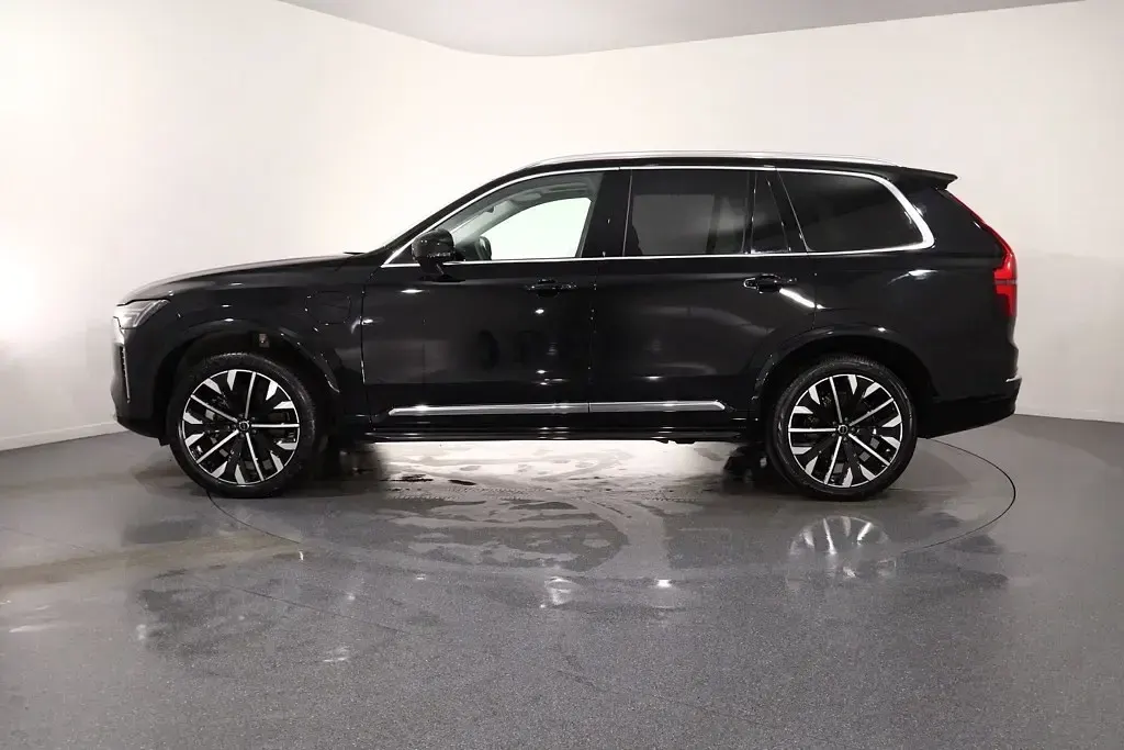 Used Volvo XC90 Ultra 455 HP (334 kW) 2025 Black SUV