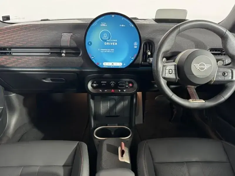 Used Mini Cooper Hatch 154 HP (113 kW) 2024 Black Hatchback