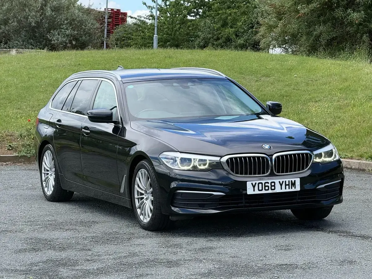 Used BMW 520 Comfort Edition 2018 Black Estate