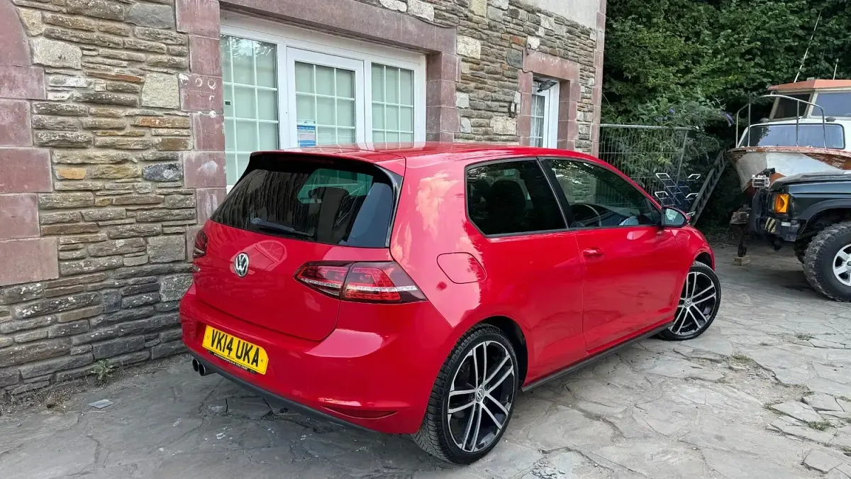Used VW Golf VII GTD 181 HP (133 kW) 2014 Red Hatchback