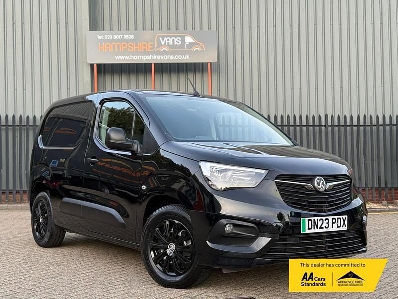 Black Used 2023 Vauxhall Combo Sportive MPV | £11,943 (Fair price) - Image 1/4