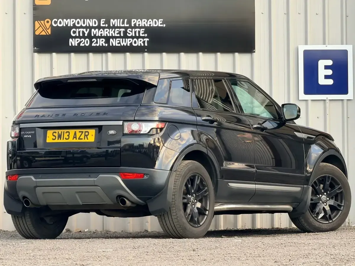 Used Land Rover Range Rover evoque Pure 190 HP (139 kW) 2013 Black SUV