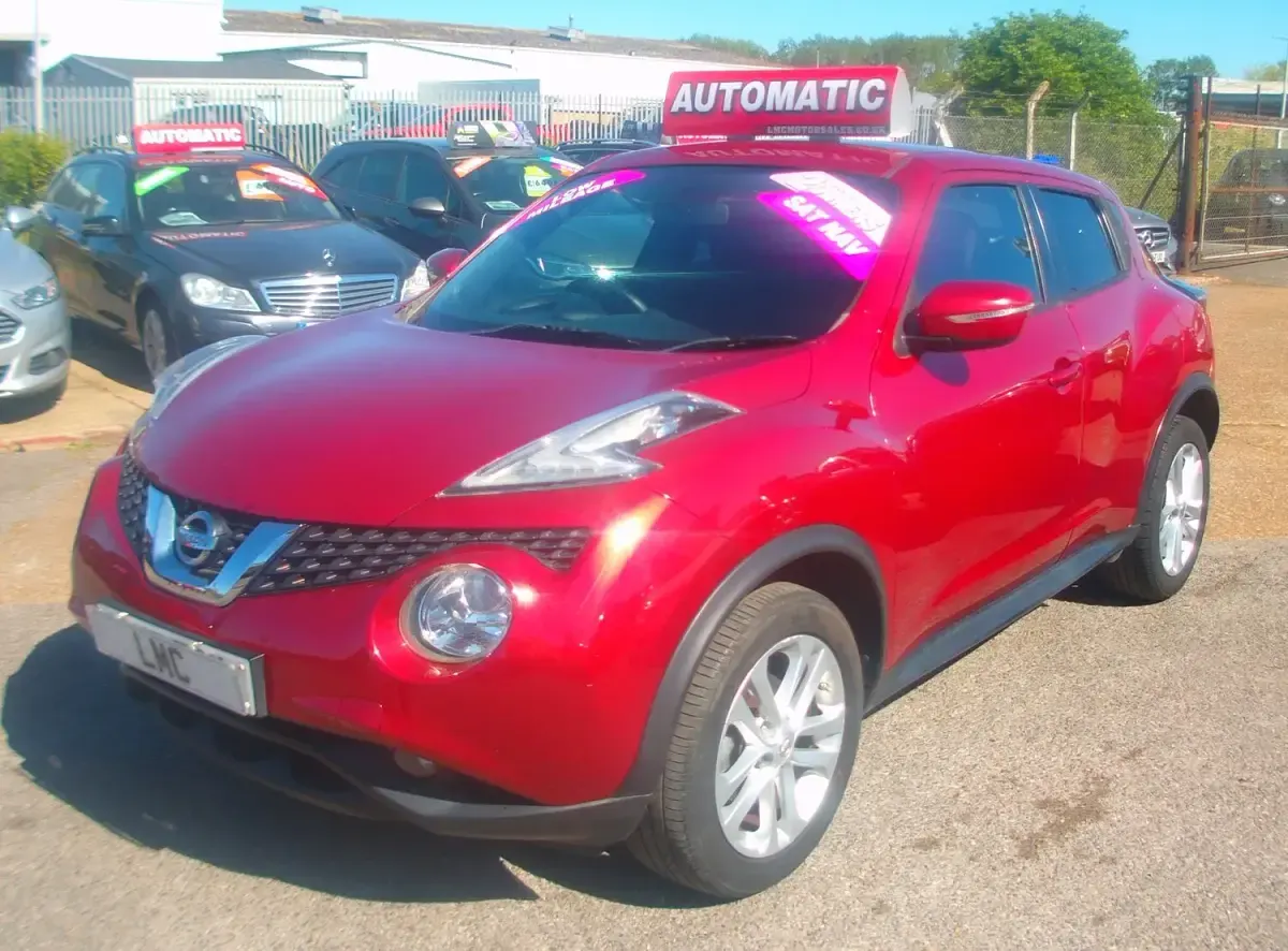 Used Nissan Juke Acenta Premium 117 HP (86 kW) 2014 Red SUV