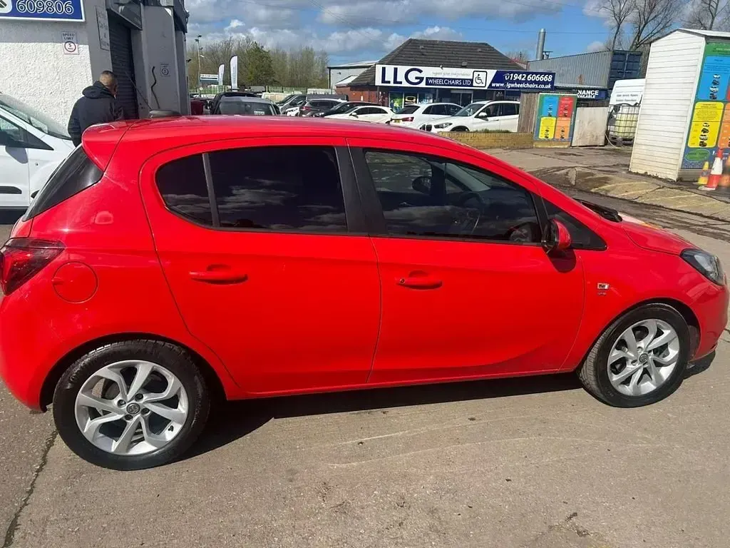 Second-hand Vauxhall Corsa SRi 75 CP (55 kW) 2016 Roșu Hatchback