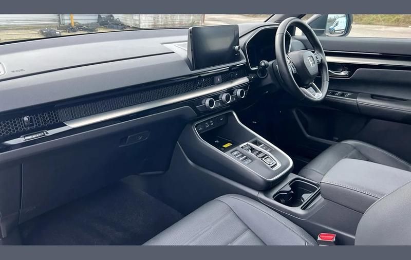 Used Honda CR-V Advance 184 HP (135 kW) 2024 White SUV