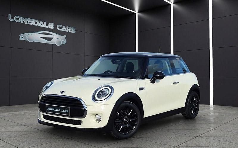 Używany Mini Cooper Hatch 136 KM (100 kW) 2018 Biały Hatchback