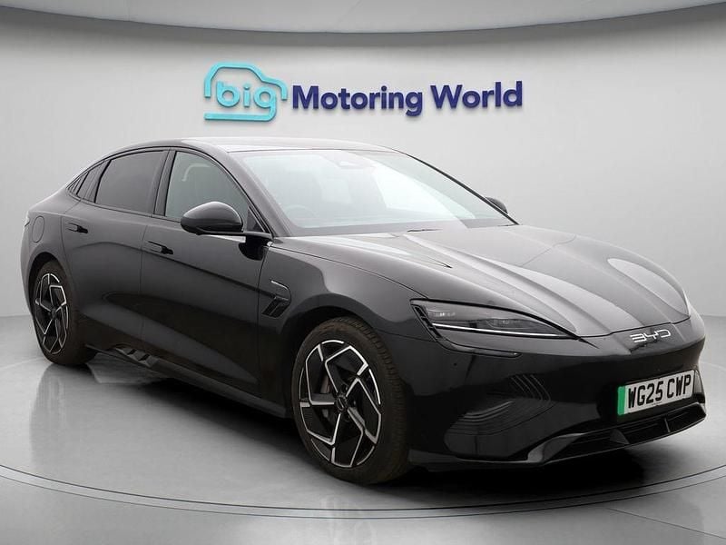 Black Used 2025 BYD Seal Sedan | £34,300 (Super price) - Image 1/4