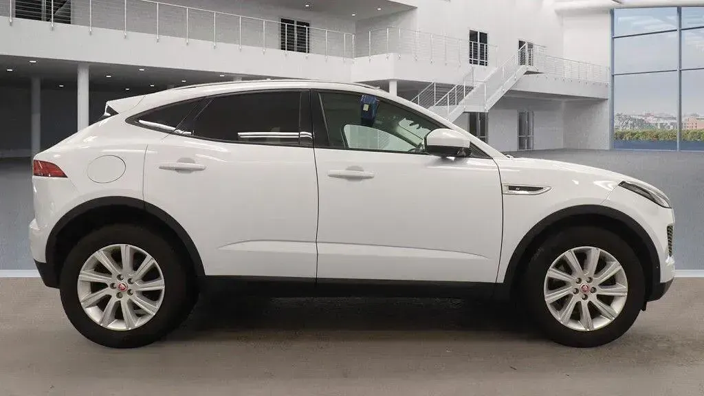 Used Jaguar E-Pace S 150 HP (110 kW) 2018 White SUV