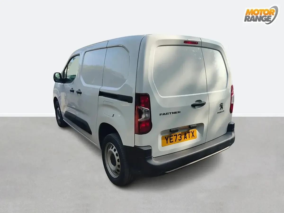 Used Peugeot Partner Premium 2023 White MPV