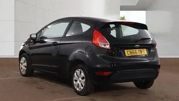 Used Ford Fiesta Studio 82 HP (60 kW) 2016 Black Hatchback