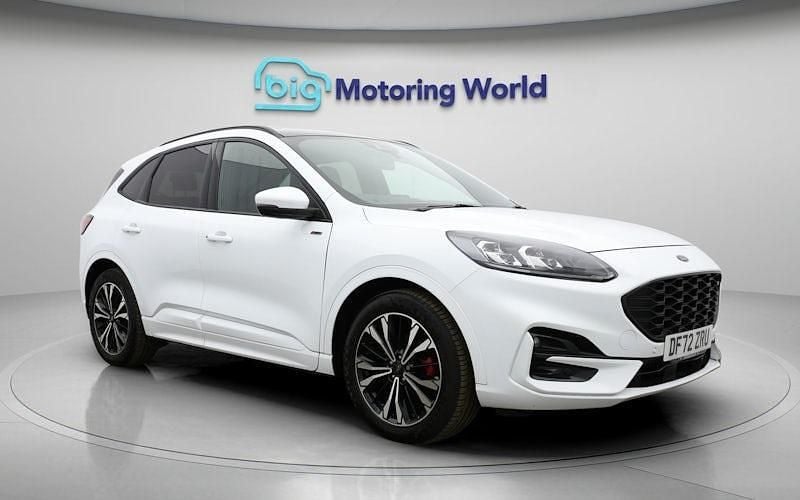 Second-hand Ford Kuga ST-Line X 190 CP (139 kW) 2023 SUV