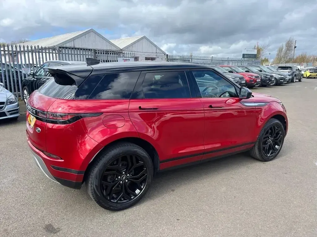 Used Land Rover Range Rover evoque S 180 HP (132 kW) 2019 Red SUV