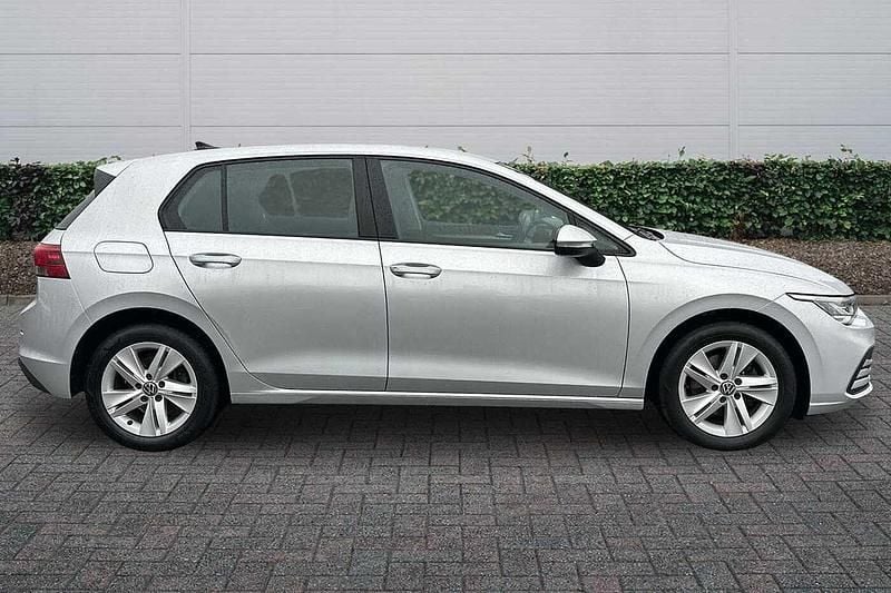 Used VW Golf VII Life 150 HP (110 kW) 2020 Silver Hatchback