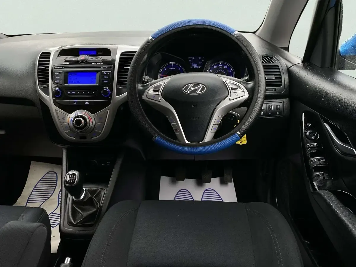 Used Hyundai ix20 Premium 2016 Blue Hatchback