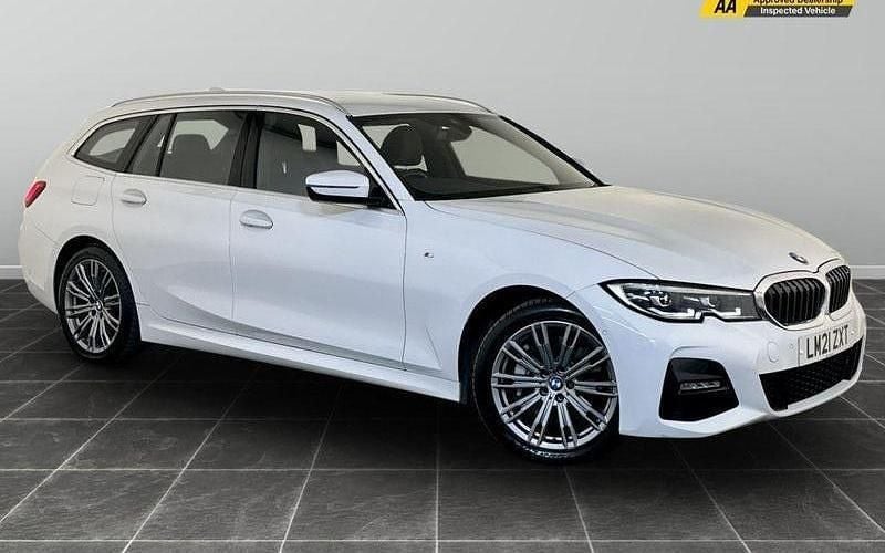 White Used 2021 BMW 330e M Sport Estate | £15,595 (Super price) - Image 1/2