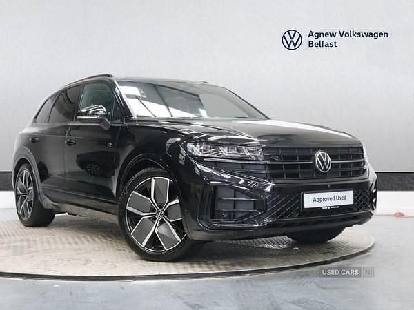 Black Used 2024 VW Touareg Black Edition SUV | £48,950 (Fair price) - Image 1/4