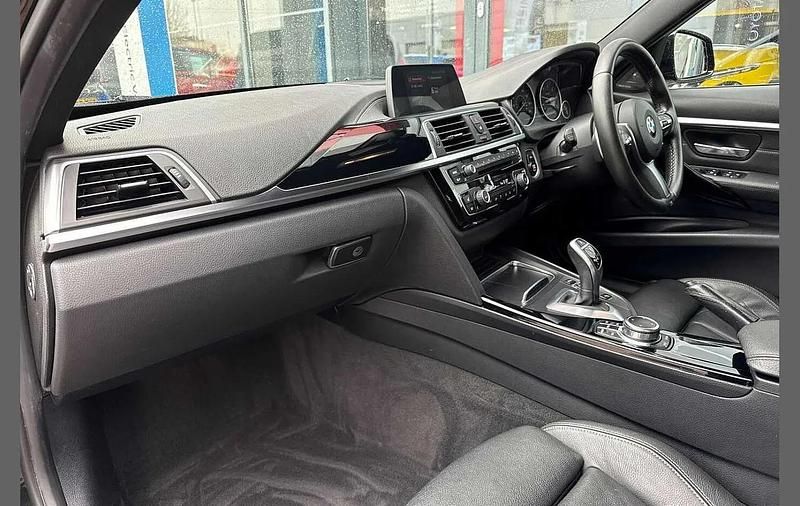 Used BMW 320 M Sport 187 HP (137 kW) 2018 Black Estate