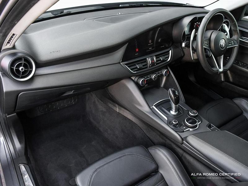 Used Alfa Romeo Giulia Veloce 276 HP (202 kW) 2019 Grey Sedan